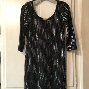 Black w/ silver sequins size M *PARTY DRESS*